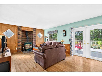 2181 OCEAN FOREST Drive | Surrey British Columbia | Slide Image Twenty