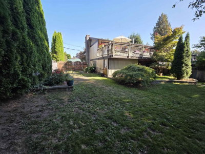 8135 WAXBERRY Crescent | Mission British Columbia | Slide Image Three
