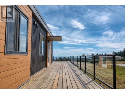 604 WOODLAND Avenue | Gibsons British Columbia | Slide Image Eighteen