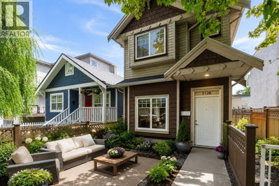 2139 TRIUMPH Street | Vancouver British Columbia | Slide Image Eighteen