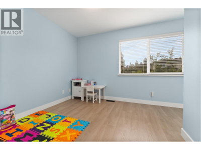 9152 KLENNER Drive | Burnaby British Columbia | Slide Image Twenty-one