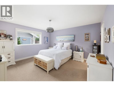 4784 TAMARACK Place | Sechelt British Columbia | Slide Image Eighteen