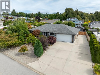 4784 TAMARACK Place | Sechelt British Columbia | Slide Image Thirty-six