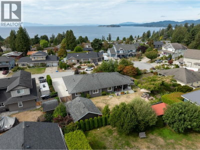 4784 TAMARACK Place | Sechelt British Columbia | Slide Image Thirty-eight
