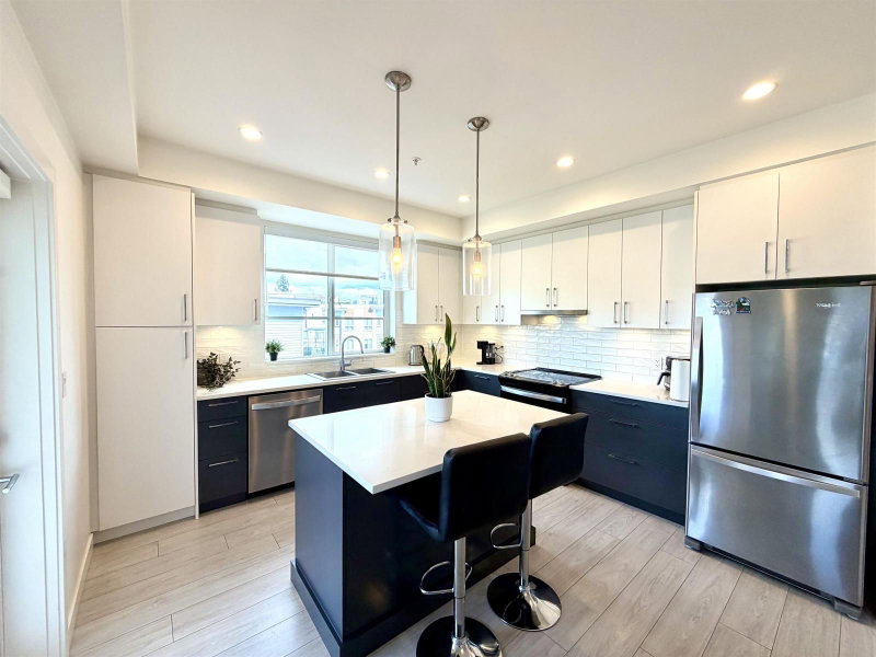 20834 80 Avenue Langley British Columbia, V2Y 3M6 - 2 Bedrooms Condo For Sale