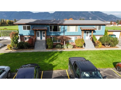 1725 BEAMAN Drive | Agassiz British Columbia | Slide Image Three