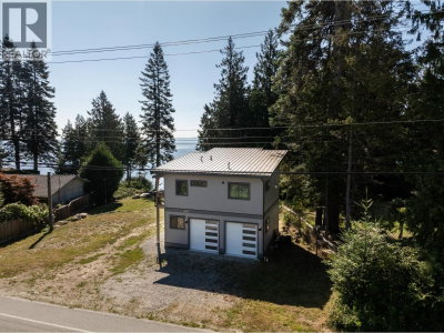 7835 REDROOFFS Road | Halfmoon Bay British Columbia | Slide Image Thirty-five