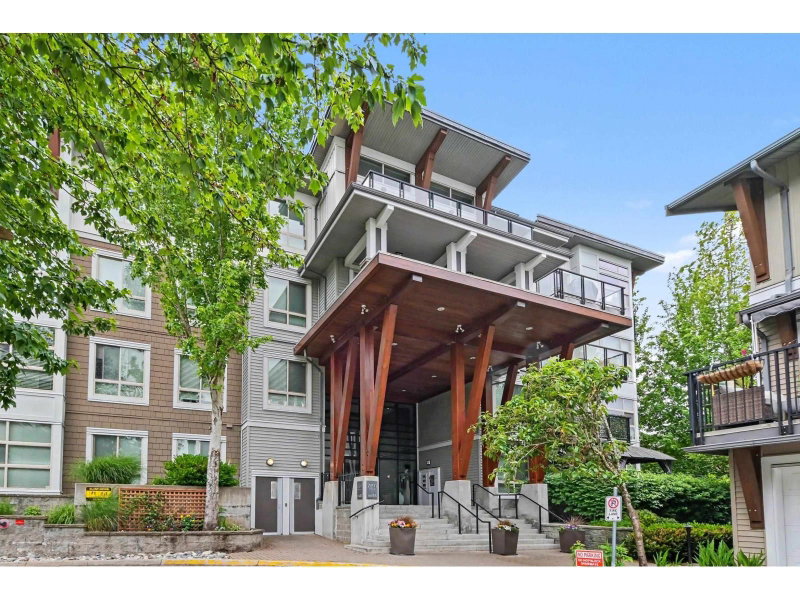 6688 120 Street Surrey British Columbia, V3W 1T8 - 3 Bedrooms Condo For Sale