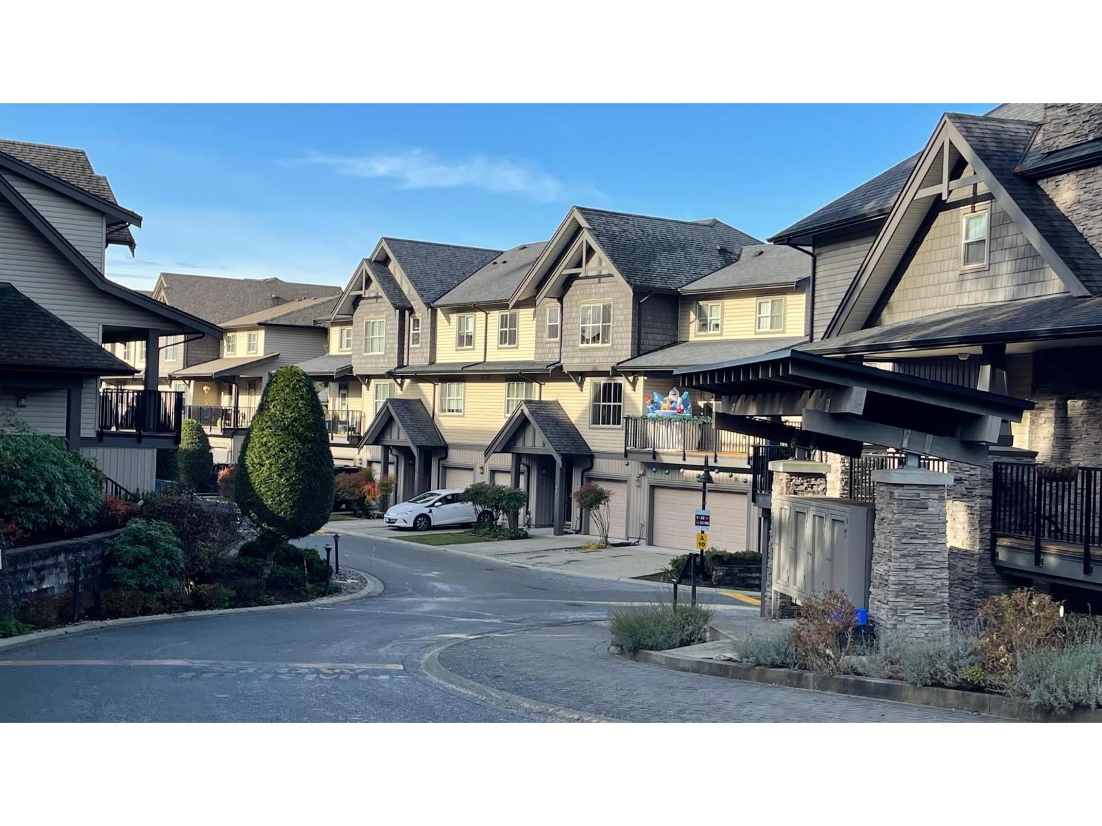 9525 204 Street, Langley, British Columbia V1M 0B9