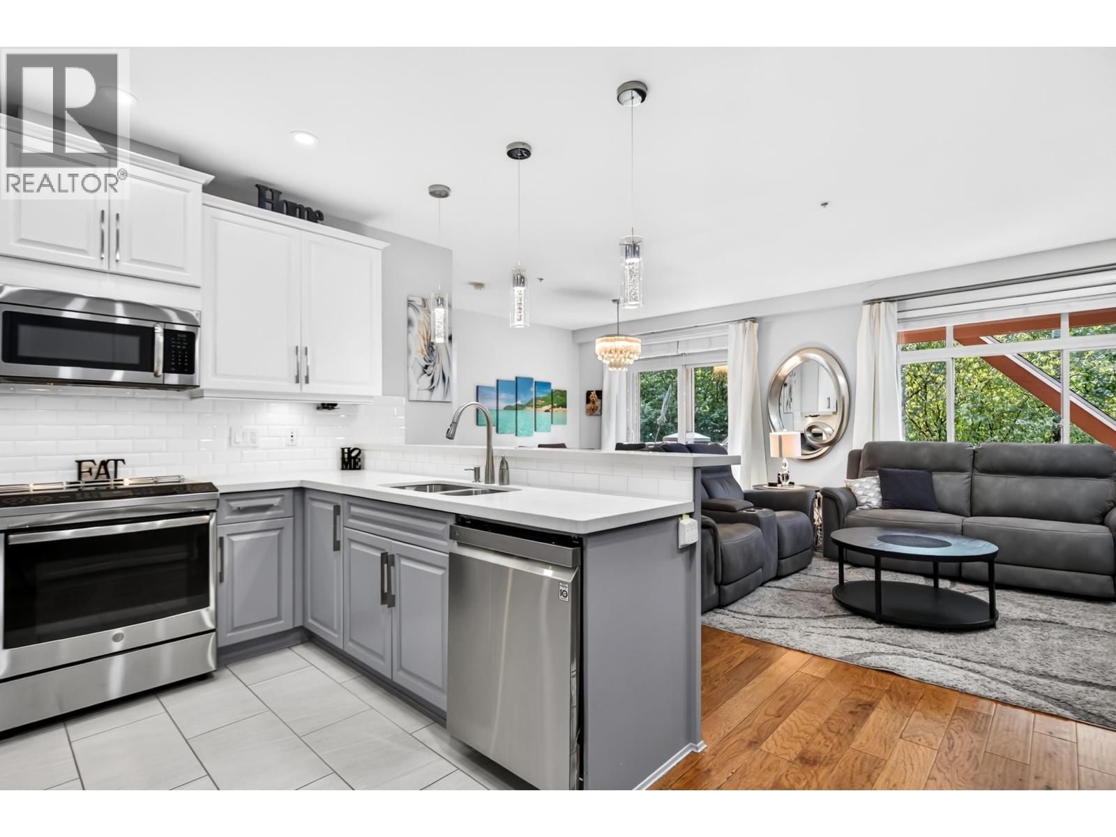 12565 190A Street, Pitt Meadows, British Columbia V3Y 0E1