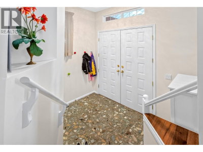 1599 PLATEAU Crescent | Coquitlam British Columbia | Slide Image Three