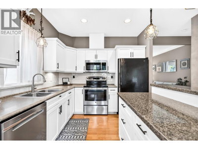 22799 116 Avenue | Maple Ridge British Columbia | Slide Image Eleven