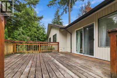 734 CARLETON Drive | Port Moody British Columbia | Slide Image Twenty-nine