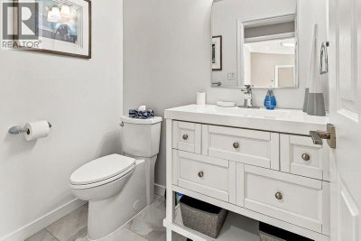 734 CARLETON Drive | Port Moody British Columbia | Slide Image Nine