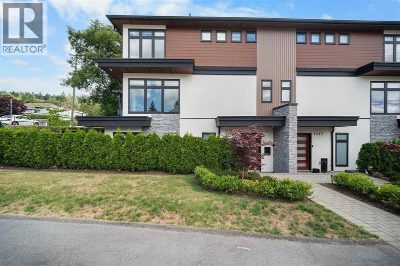1010 AUGUSTA Avenue Burnaby British Columbia, V5A 2V4 - 5 Bedrooms Home For Sale