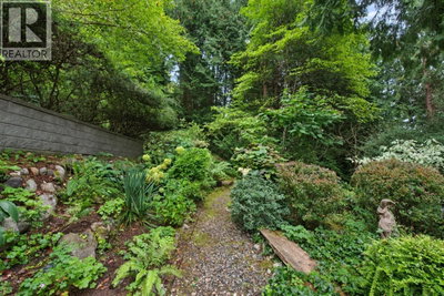 1305 GOWER POINT Road | Gibsons British Columbia | Slide Image Twenty-eight