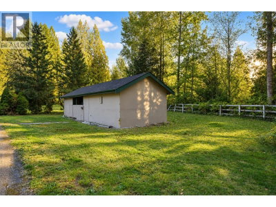12406 254 Street | Maple Ridge British Columbia | Slide Image Eleven
