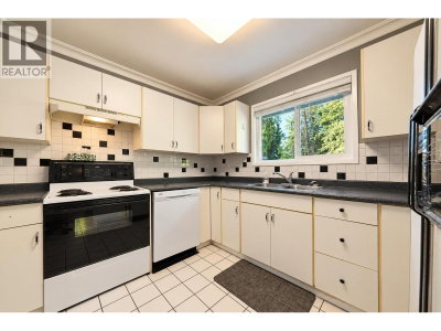 12406 254 Street | Maple Ridge British Columbia | Slide Image Thirty-three