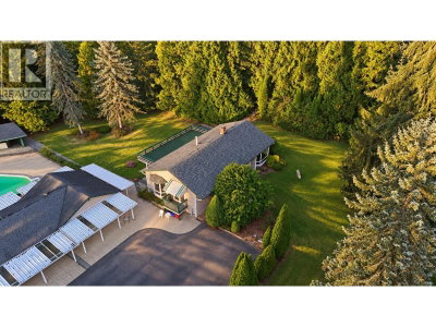 12406 254 Street | Maple Ridge British Columbia | Slide Image Eight