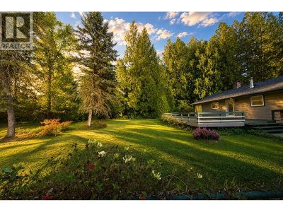 12406 254 Street | Maple Ridge British Columbia | Slide Image Nine