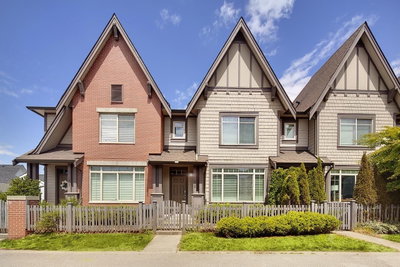16439 24 Avenue | Surrey British Columbia | Slide Image Three