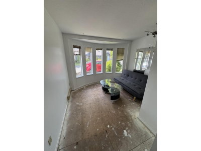 14220 19A Avenue | Surrey British Columbia | Slide Image Six