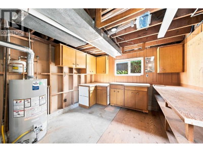 535 AILSA Avenue | Port Moody British Columbia | Slide Image Twenty-four