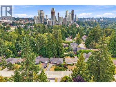 535 AILSA Avenue | Port Moody British Columbia | Slide Image Thirty-four