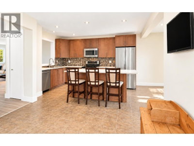 1140 CASTLE Crescent | Port Coquitlam British Columbia | Slide Image Nine