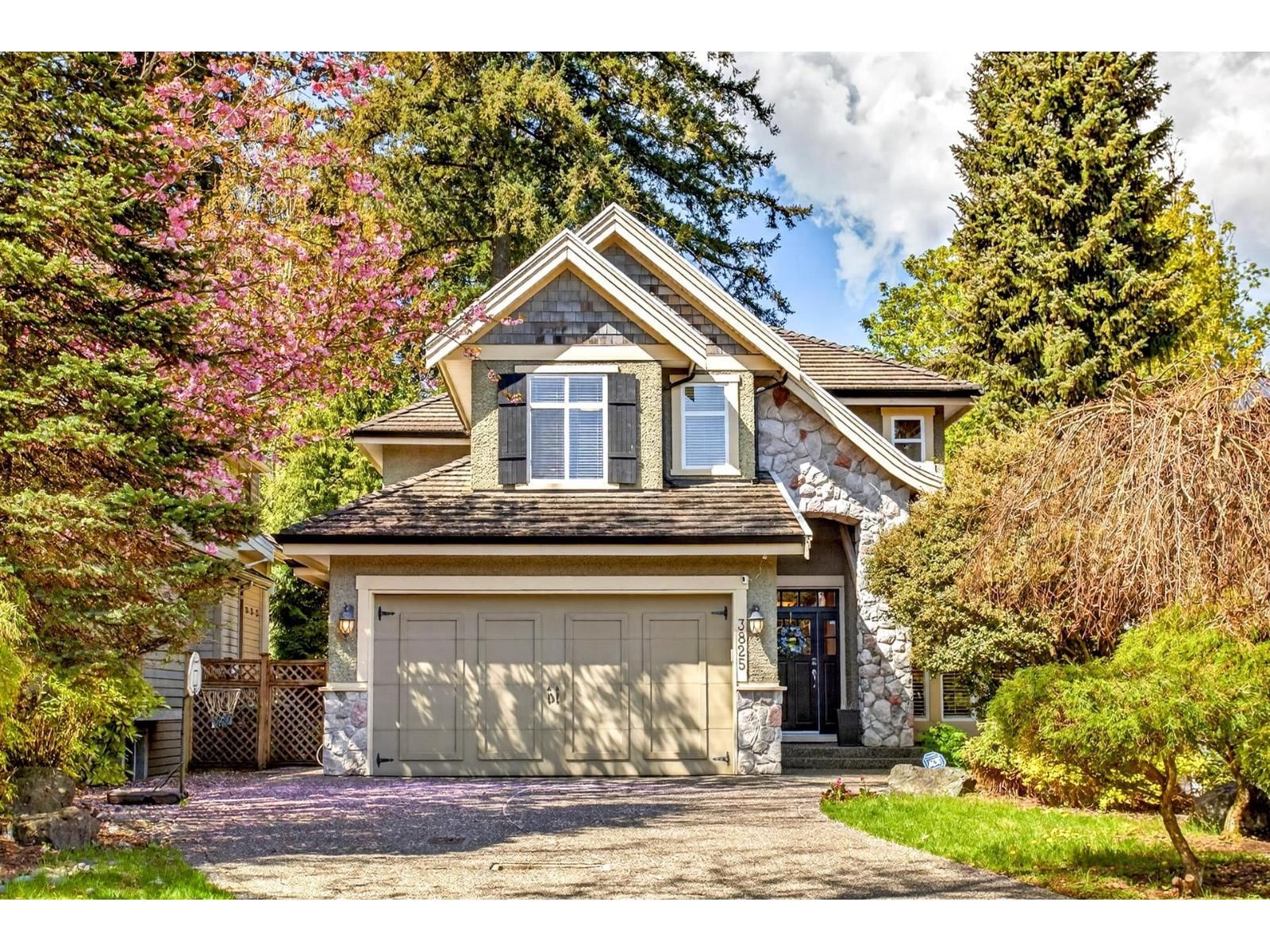 3825 154 Street, Surrey, British Columbia V3Z 0V2