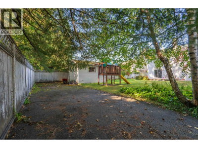 2240 CANAN Way | Prince George British Columbia | Slide Image Ten