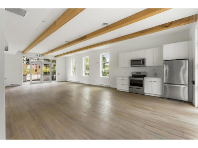 16570 24A Avenue | Surrey British Columbia | Slide Image Forty