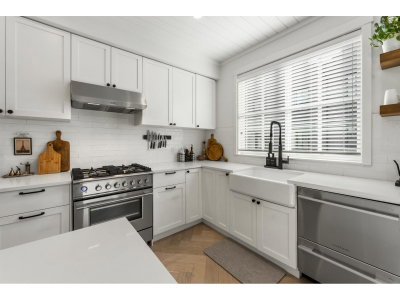 16570 24A Avenue | Surrey British Columbia | Slide Image Nine