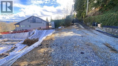 5645 HIGHFIELD Drive | Burnaby British Columbia | Slide Image Seventeen