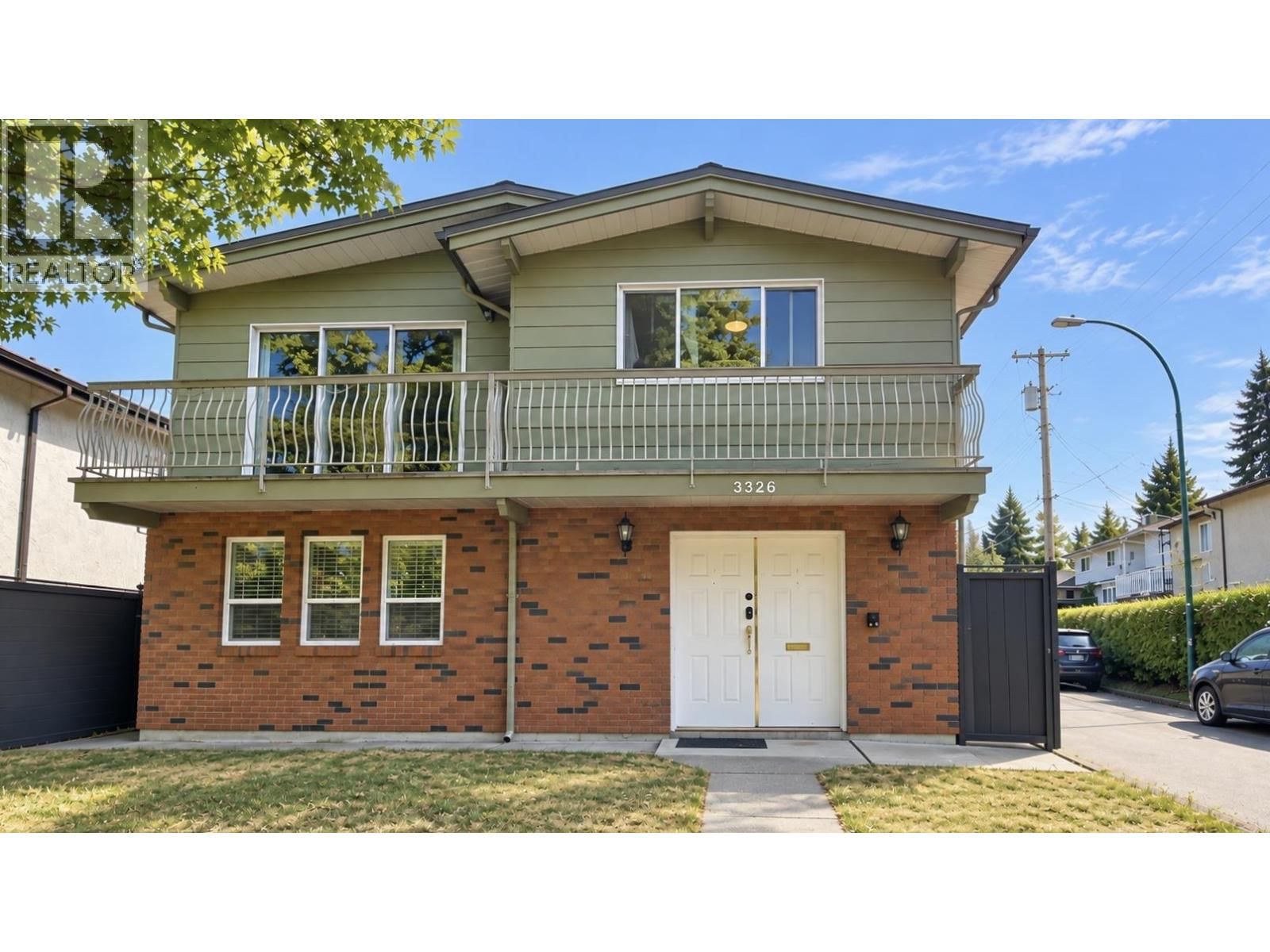 3326 SLOCAN Street, Vancouver, British Columbia V5M 3E5