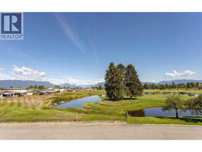 19673 MEADOW GARDENS Way | Pitt Meadows British Columbia | Slide Image Thirty-two