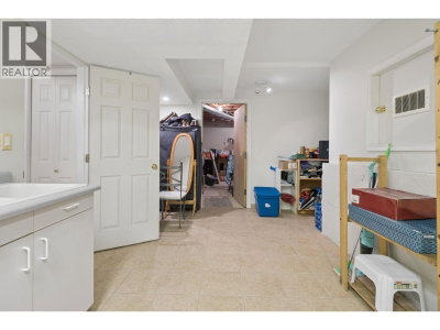 2979 PANORAMA Drive | Coquitlam British Columbia | Slide Image Twenty-seven