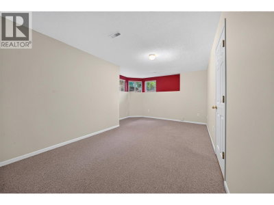 5950 OAKDALE Road | Burnaby British Columbia | Slide Image Thirty