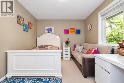 2200 PANORAMA Drive | Port Moody British Columbia | Slide Image Nineteen