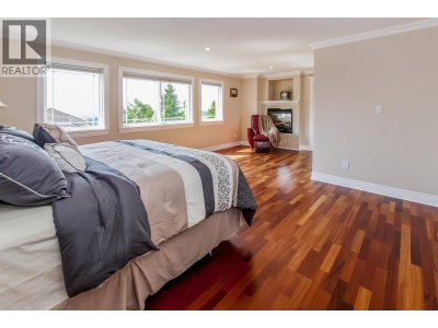 1583 PARKWAY Boulevard | Coquitlam British Columbia | Slide Image Eighteen