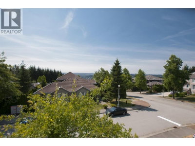 1583 PARKWAY Boulevard | Coquitlam British Columbia | Slide Image Thirty-seven