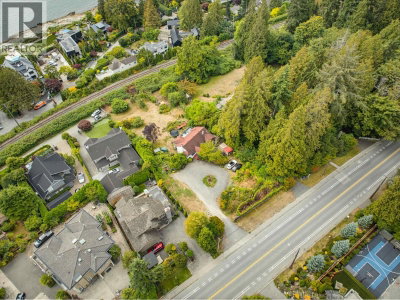 2820 MARINE Drive | West Vancouver British Columbia | Slide Image Eight