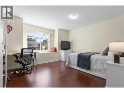 57 FOXWOOD Drive | Port Moody British Columbia | Slide Image Twenty
