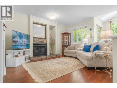 57 FOXWOOD Drive | Port Moody British Columbia | Slide Image Eight
