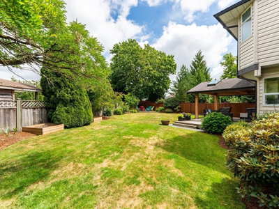 6089 185 Street | Surrey British Columbia | Slide Image Forty