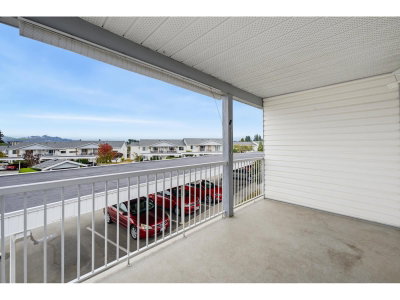 32691 GARIBALDI Drive | Abbotsford British Columbia | Slide Image Thirteen