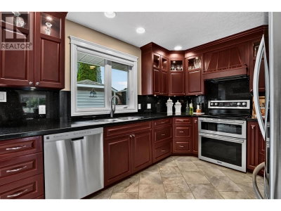 2869 RIDGEVIEW Drive | Prince George British Columbia | Slide Image Ten