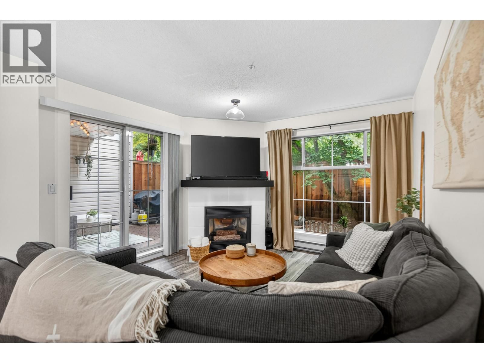 2678 DIXON Street, Port Coquitlam, British Columbia V3C 6L7
