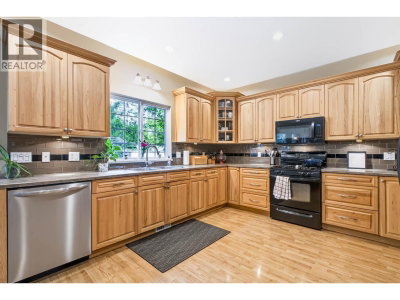 1545 DUNCAN Drive | Delta British Columbia | Slide Image Fifteen