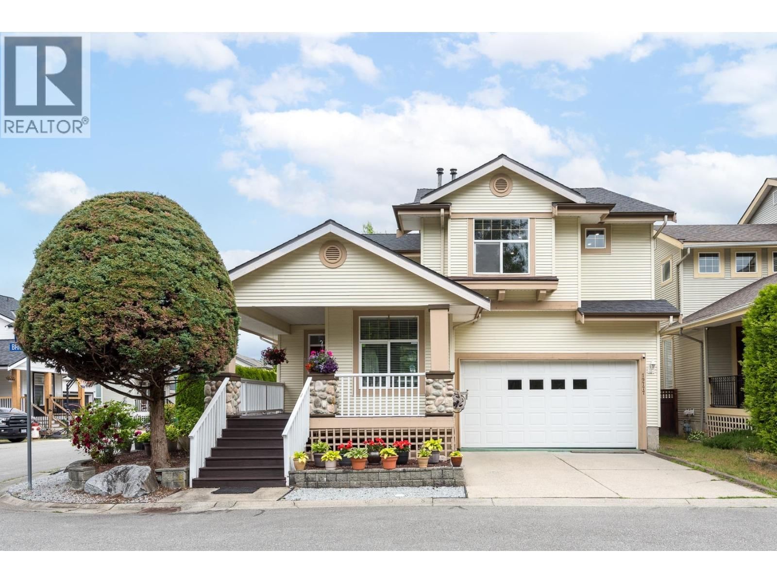 19777 BRIGHTON Place, Pitt Meadows, British Columbia V3Y 2S5
